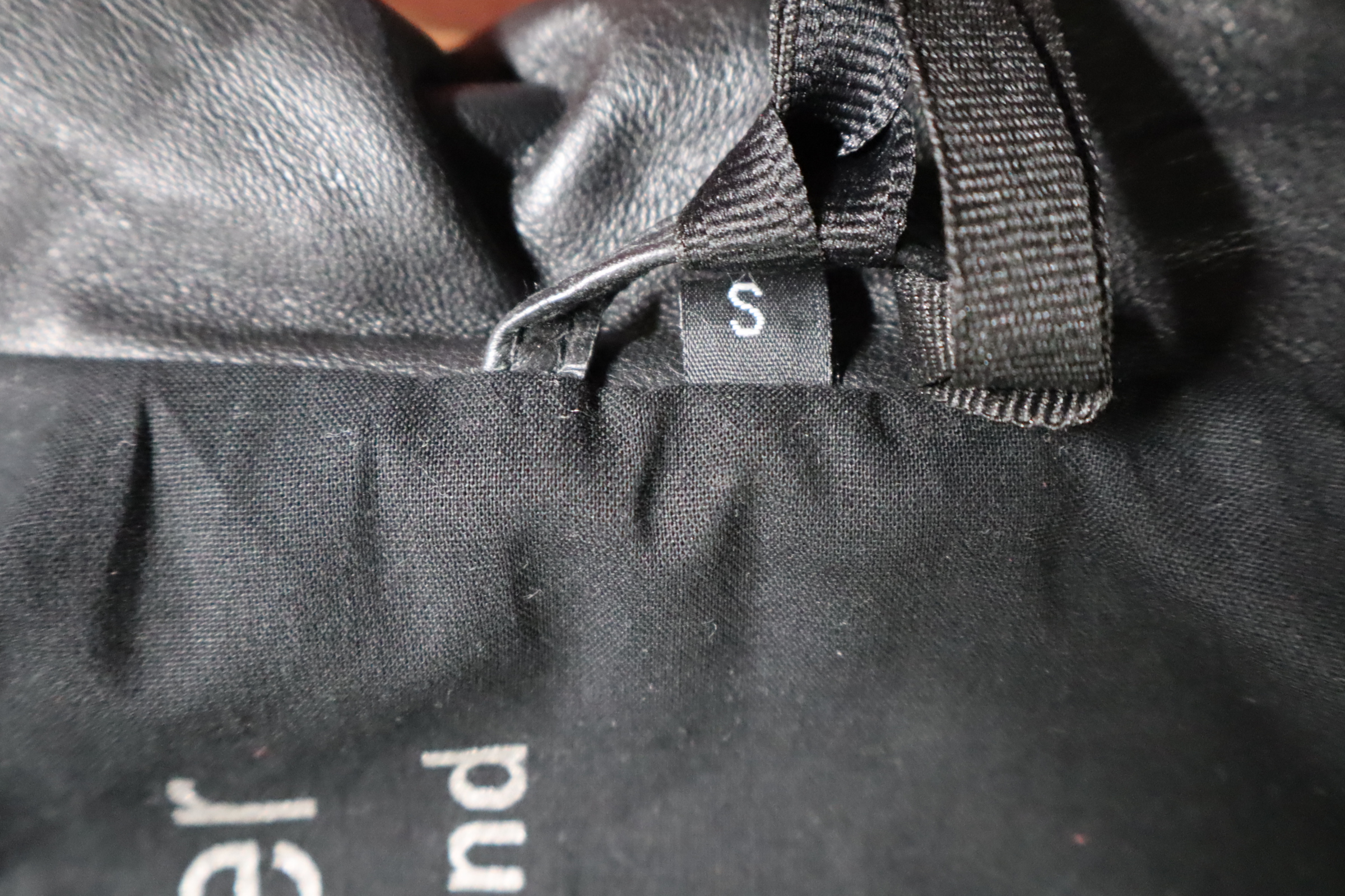 Jacke Schwarz S - 11